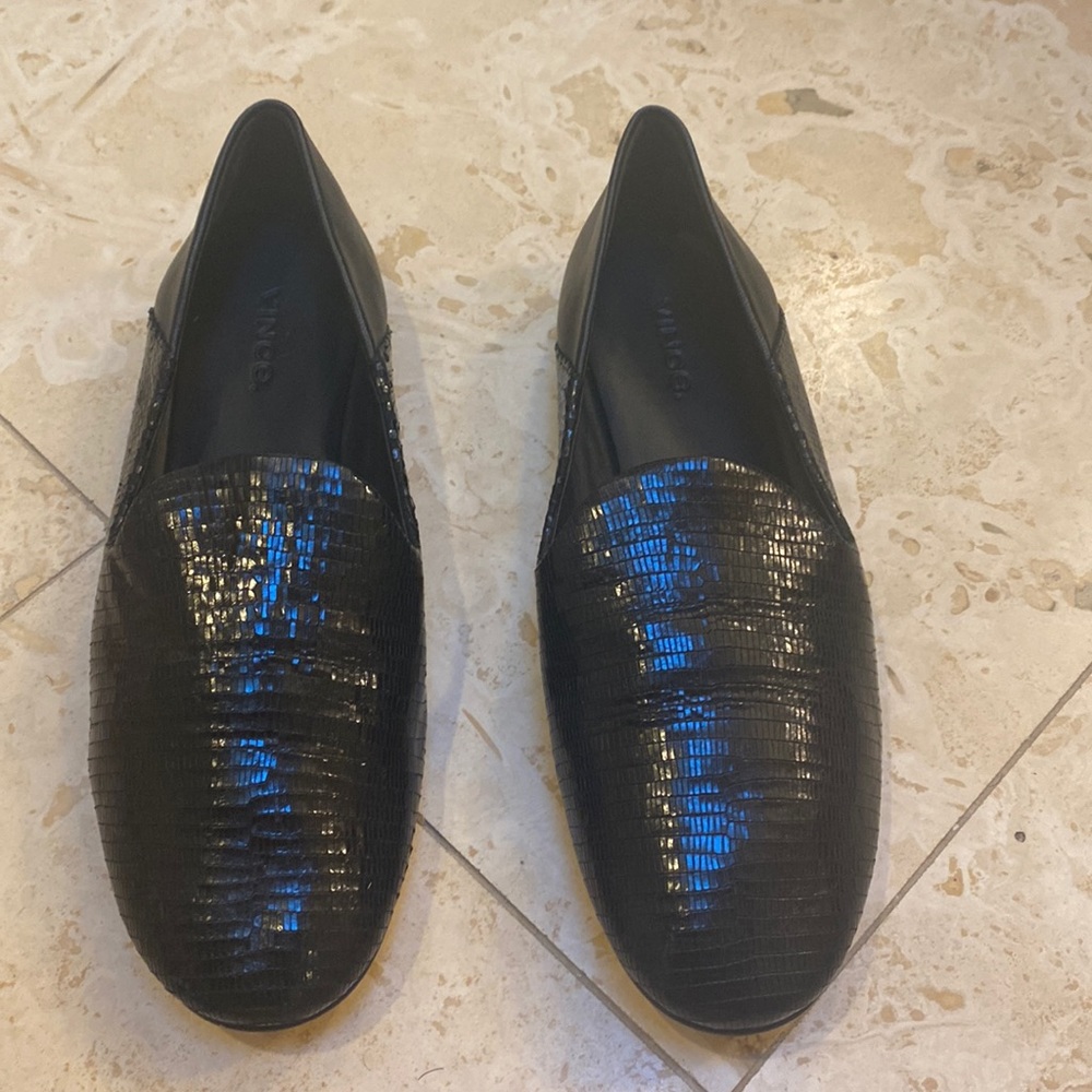 Black Vince loafers 7.5 VGUC